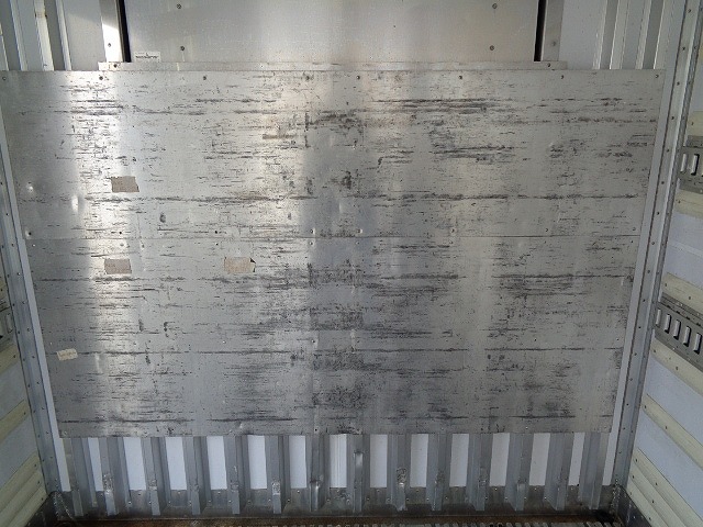 いすゞフォワード冷凍車（冷蔵車）中型（4t）[写真14]