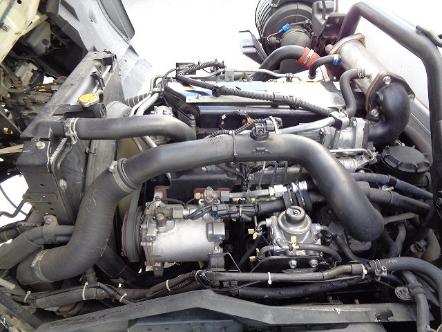 いすゞフォワード冷凍車（冷蔵車）中型（4t）[写真19]