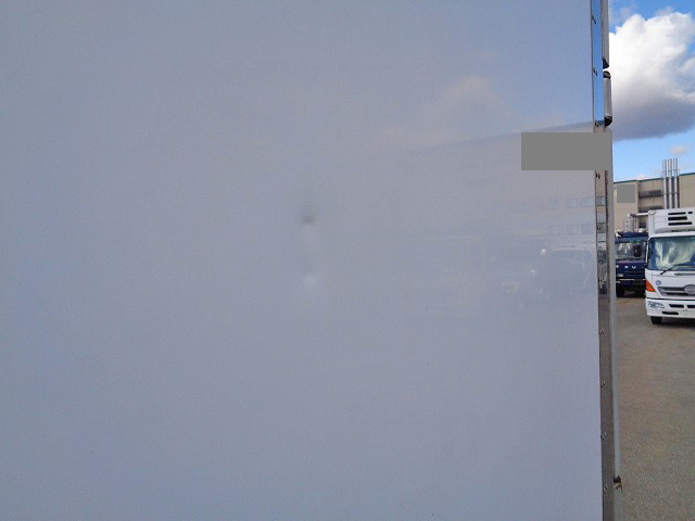 いすゞフォワード冷凍車（冷蔵車）中型（4t）[写真26]