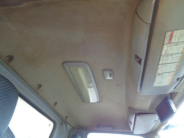 いすゞフォワード冷凍車（冷蔵車）中型（4t）[写真37]