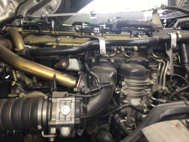 三菱ふそうスーパーグレート冷凍車（冷蔵車）大型（10t）[写真17]