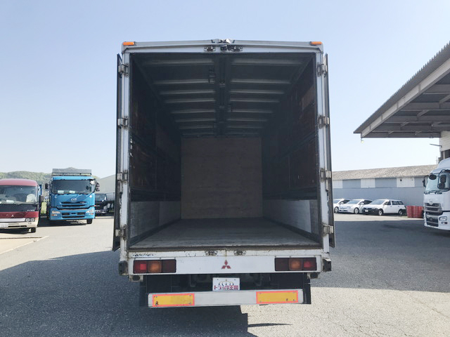 三菱ふそうファイターアルミウイング中型（4t）[写真11]