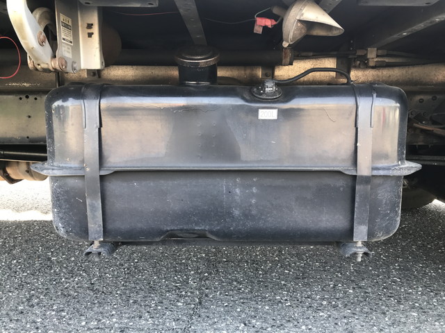 三菱ふそうファイターアルミウイング中型（4t）[写真17]