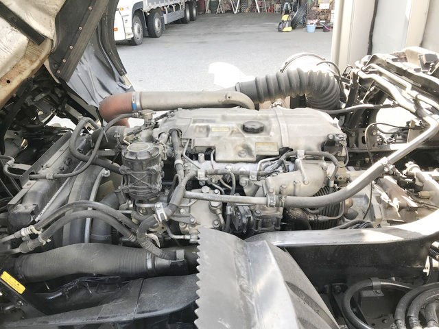 三菱ふそうファイターアルミウイング中型（4t）[写真24]