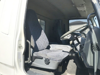 三菱ふそうファイターアルミウイング中型（4t）[写真30]