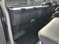 いすゞエルフ平ボディ小型（2t・3t）[写真32]