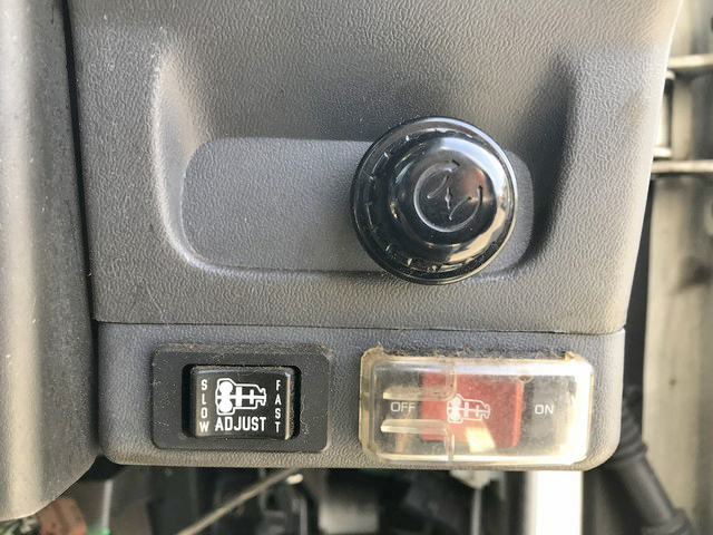 いすゞエルフ平ボディ小型（2t・3t）[写真38]