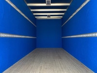 いすゞエルフアルミバン小型（2t・3t）[写真10]