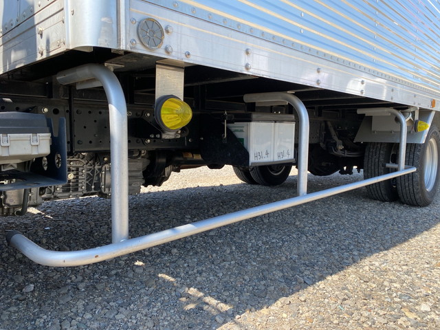 いすゞエルフアルミバン小型（2t・3t）[写真15]