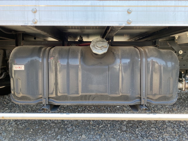 いすゞエルフアルミバン小型（2t・3t）[写真16]