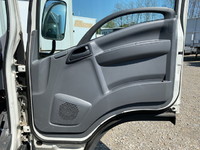 いすゞエルフアルミバン小型（2t・3t）[写真28]