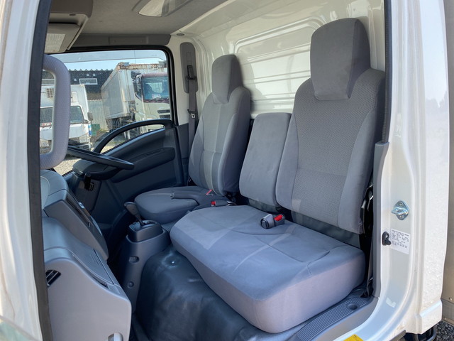 いすゞエルフアルミバン小型（2t・3t）[写真31]