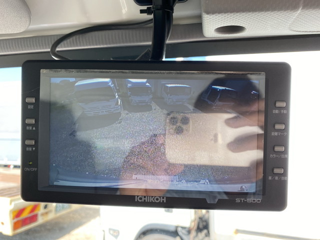 いすゞエルフアルミバン小型（2t・3t）[写真37]