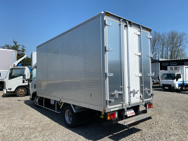 いすゞエルフアルミバン小型（2t・3t）[写真04]