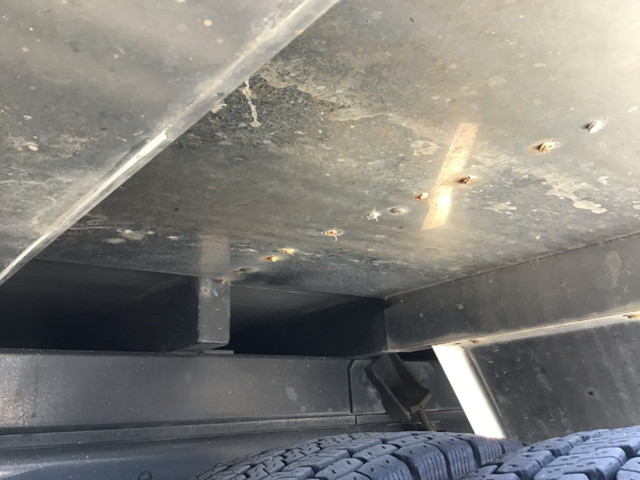 三菱ふそうスーパーグレートユニック4段大型（10t）[写真18]