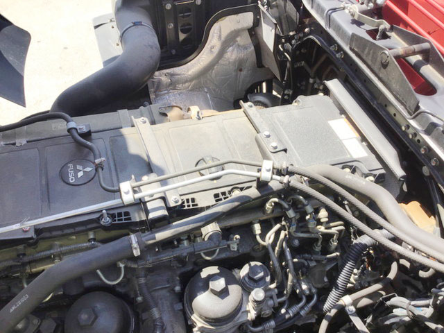 三菱ふそうスーパーグレートユニック4段大型（10t）[写真22]