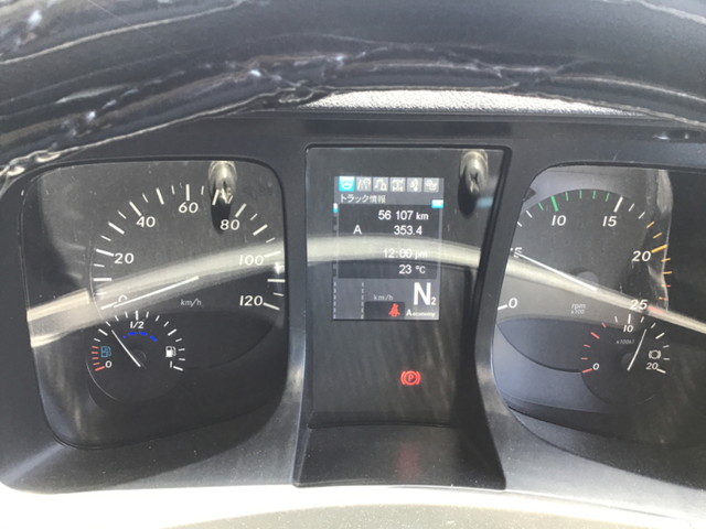 三菱ふそうスーパーグレートユニック4段大型（10t）[写真34]