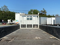 三菱ふそうキャンター平ボディ小型（2t・3t）[写真10]