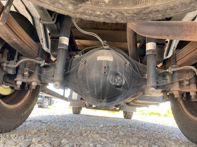 三菱ふそうキャンター平ボディ小型（2t・3t）[写真17]