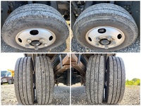 三菱ふそうキャンター平ボディ小型（2t・3t）[写真18]