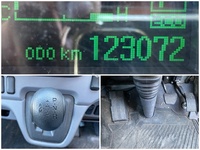 三菱ふそうキャンター平ボディ小型（2t・3t）[写真33]