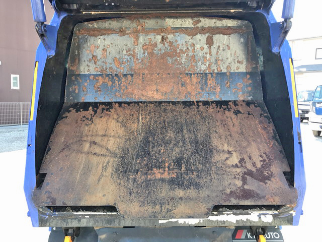 三菱ふそうキャンターパッカー車（塵芥車）小型（2t・3t）[写真16]