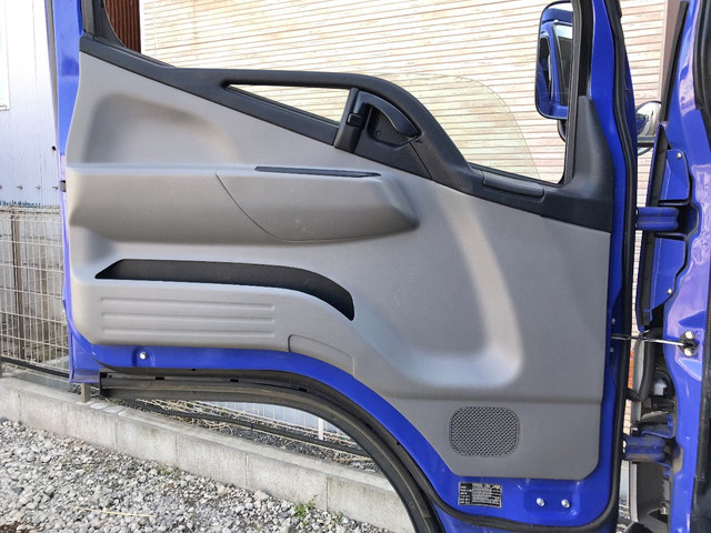 三菱ふそうキャンターパッカー車（塵芥車）小型（2t・3t）[写真28]