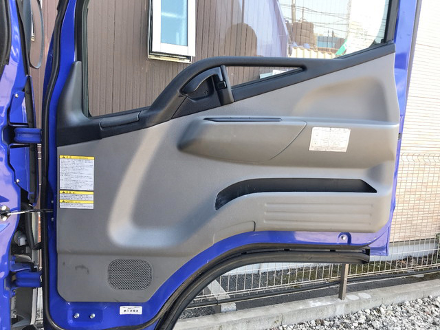 三菱ふそうキャンターパッカー車（塵芥車）小型（2t・3t）[写真29]