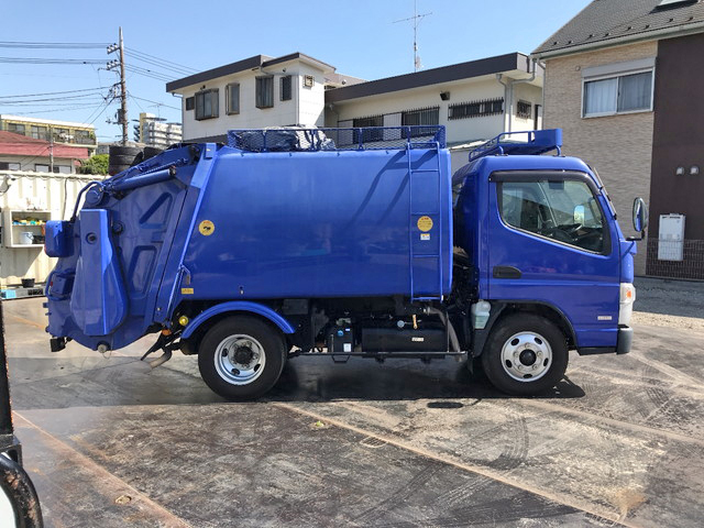 三菱ふそうキャンターパッカー車（塵芥車）小型（2t・3t）[写真07]