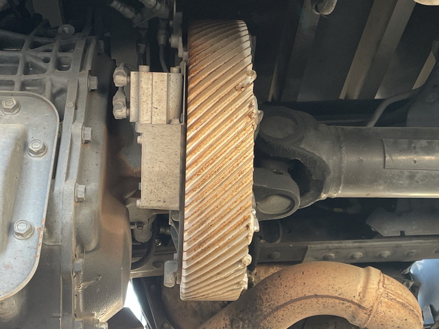 いすゞギガアルミウイング大型（10t）[写真23]