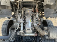 いすゞギガアルミウイング大型（10t）[写真24]