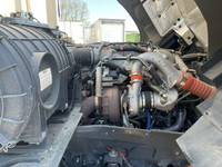 いすゞギガアルミウイング大型（10t）[写真26]