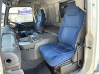 いすゞギガアルミウイング大型（10t）[写真30]