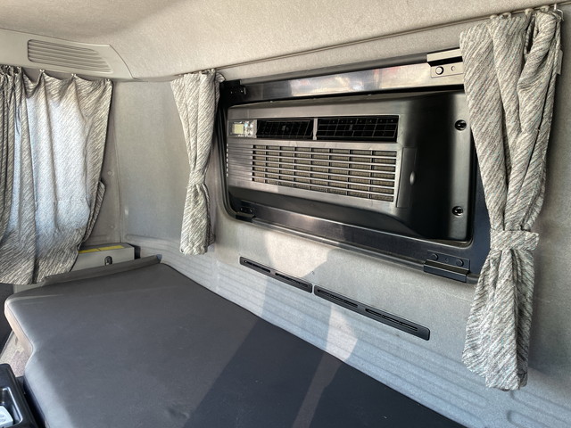 いすゞギガアルミウイング大型（10t）[写真33]