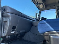 いすゞギガアルミウイング大型（10t）[写真34]