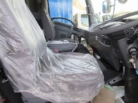 いすゞフォワードアルミウイング中型（4t）[写真10]