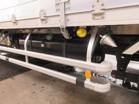 いすゞフォワードアルミウイング中型（4t）[写真08]