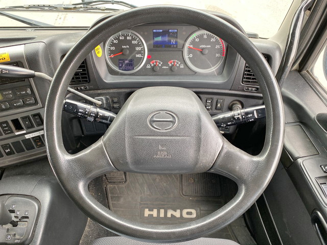 日野プロフィアトレーラーヘッド（トラクターヘッド）大型（10t）[写真30]