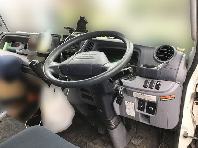 三菱ふそうキャンターユニック4段小型（2t・3t）[写真25]