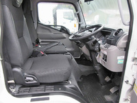 三菱ふそうキャンター冷凍車（冷蔵車）小型（2t・3t）[写真07]