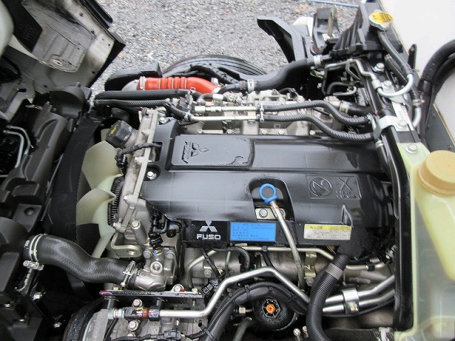 三菱ふそうキャンター冷凍車（冷蔵車）小型（2t・3t）[写真08]