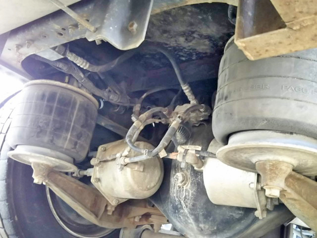 いすゞフォワードクレーン4段増トン（6t・8t）[写真23]