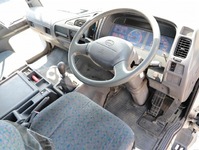 日野レンジャーアルミブロック中型（4t）[写真17]