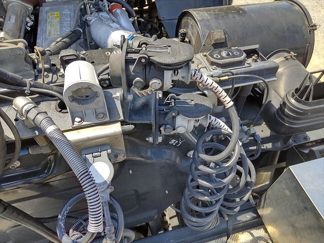 いすゞギガトレーラーヘッド（トラクターヘッド）大型（10t）[写真35]