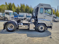 いすゞギガトレーラーヘッド（トラクターヘッド）大型（10t）[写真04]