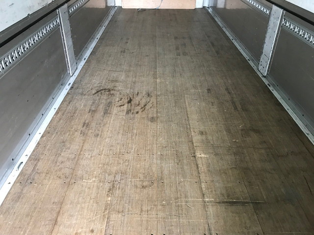 三菱ふそうスーパーグレートパネルウイング大型（10t）[写真11]