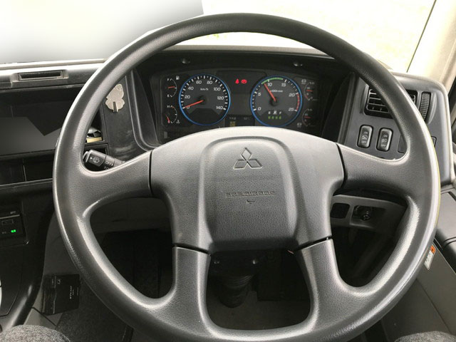 三菱ふそうスーパーグレートパネルウイング大型（10t）[写真26]