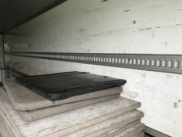 三菱ふそうスーパーグレートパネルウイング大型（10t）[写真09]