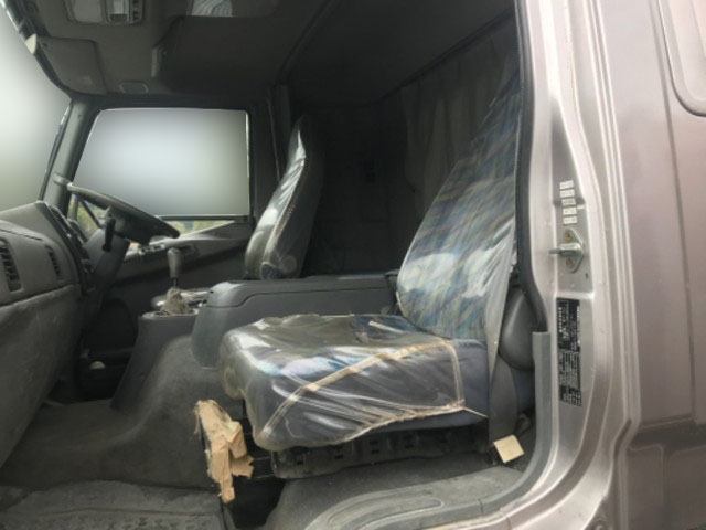 三菱ふそうファイターユニック4段中型（4t）[写真15]