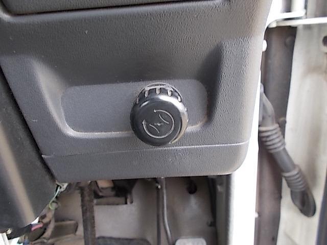 日産アトラス平ボディ小型（2t・3t）[写真16]